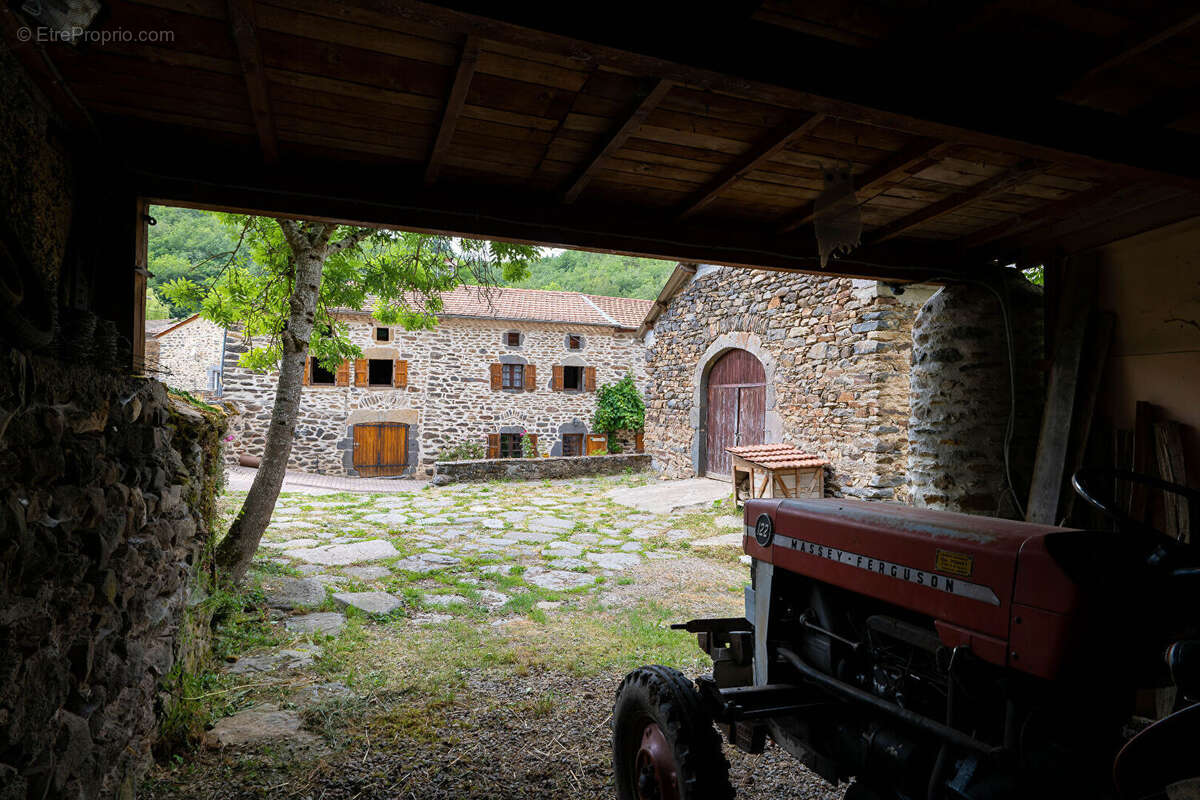 Maison à BLESLE