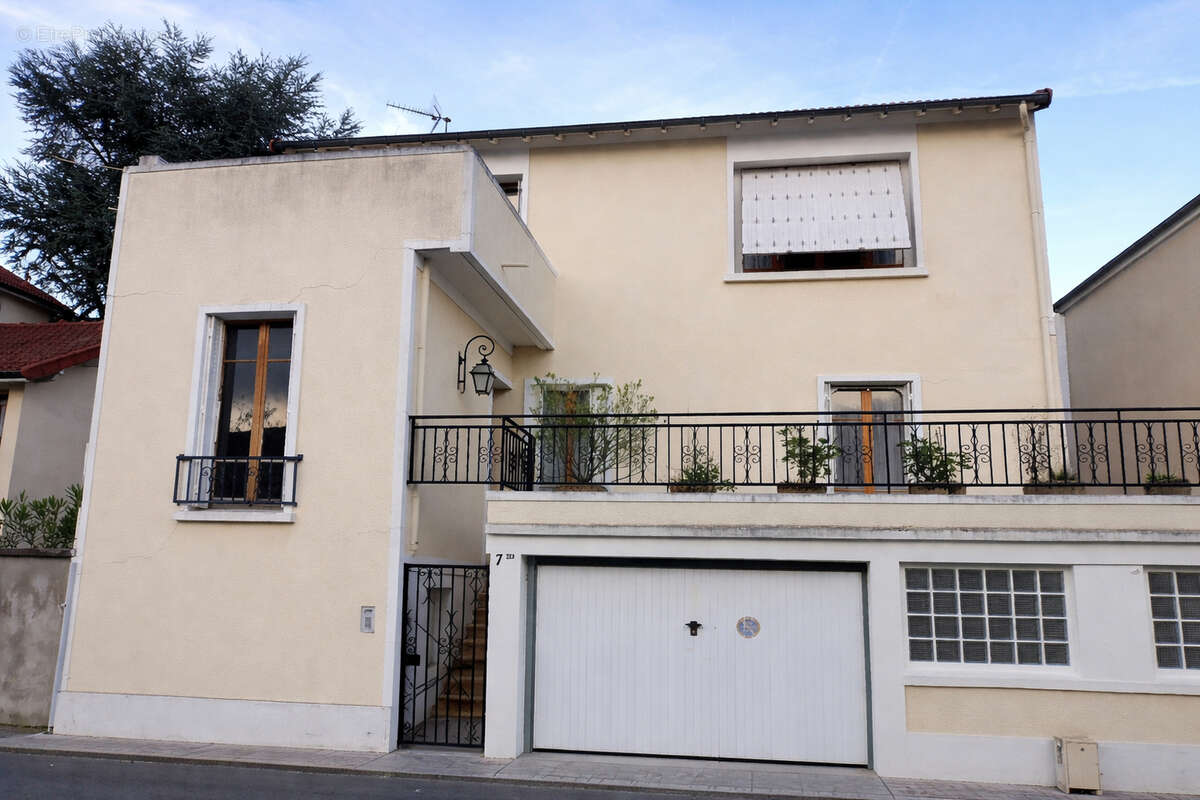 Maison à FONTENAY-SOUS-BOIS