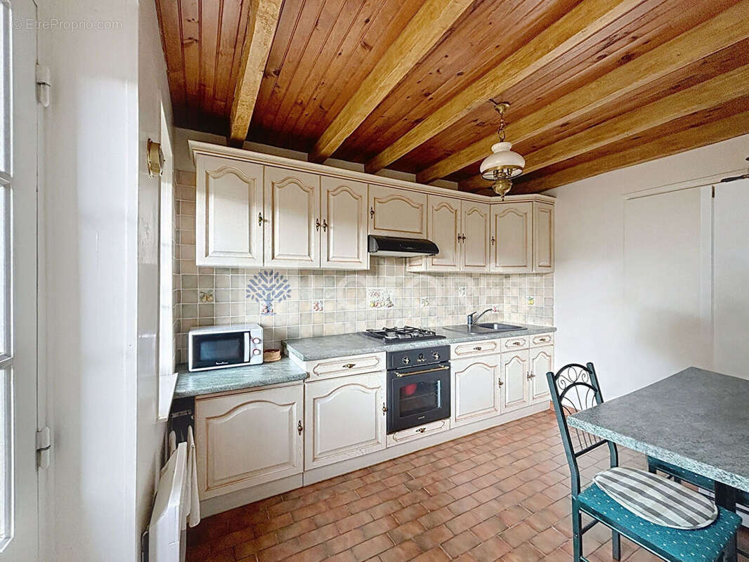 Maison à SAINT-MARTIN-AUX-BUNEAUX