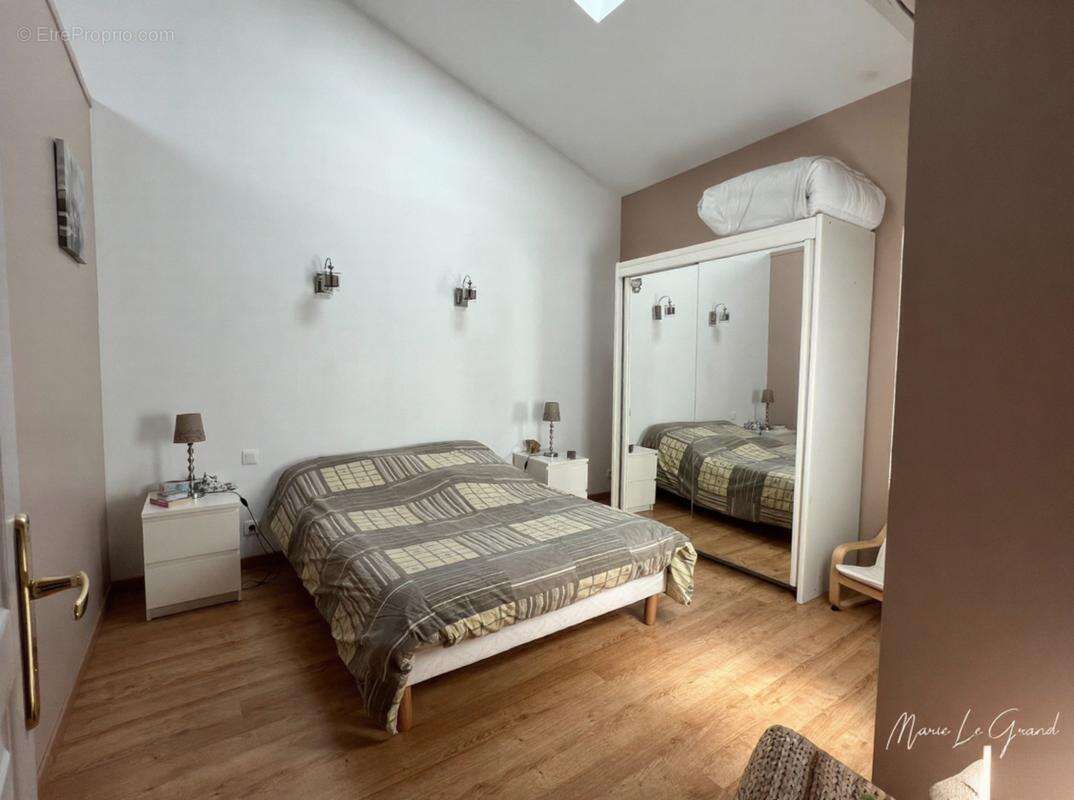 Maison à LABRUGUIERE