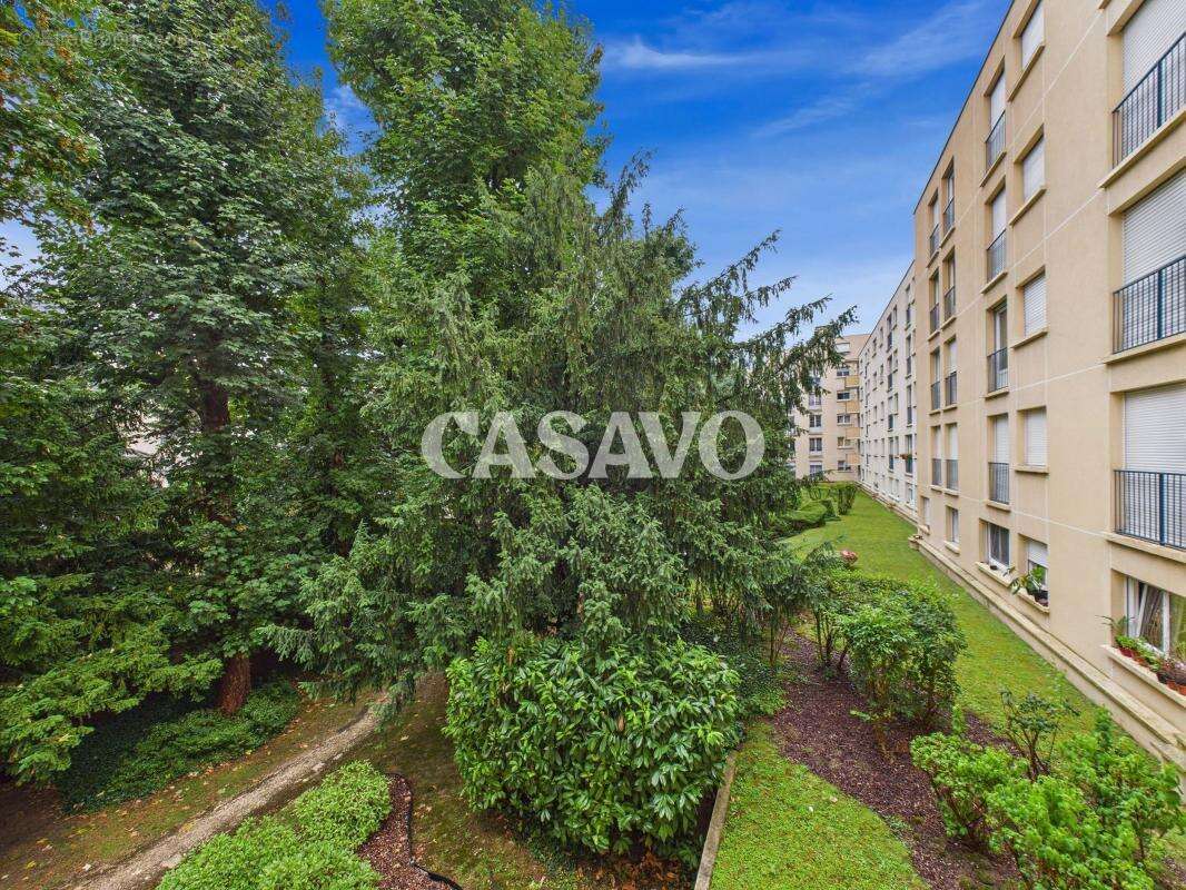 Appartement à SAINT-MAUR-DES-FOSSES