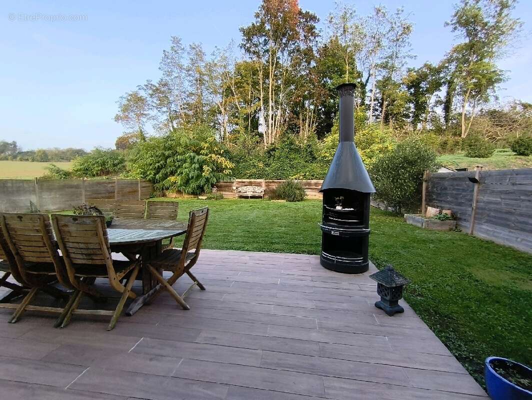 Maison à NESLES-LA-VALLEE