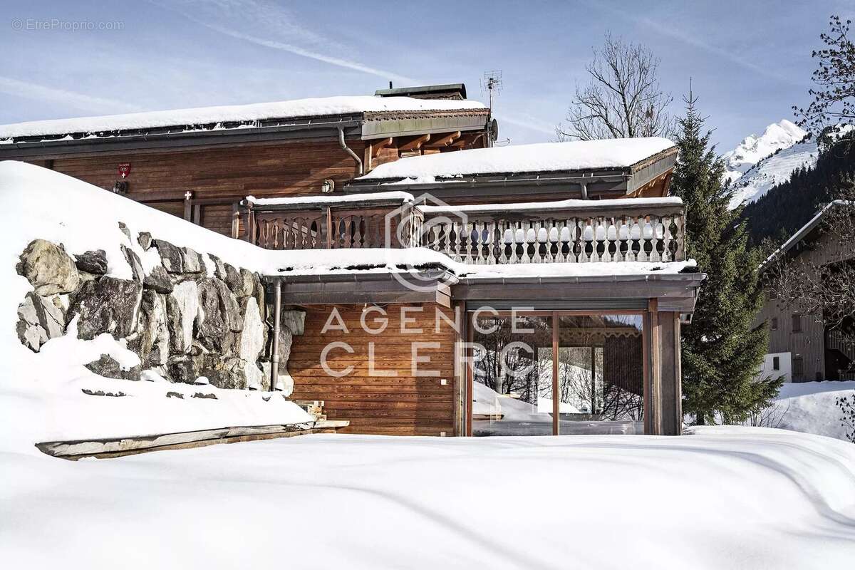 Maison à LA CLUSAZ