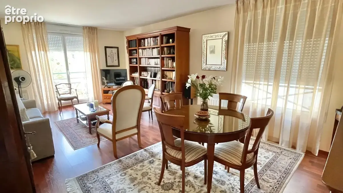 Appartement 80 m² à Saint-Cyr-Sur-Loire  - photo 2