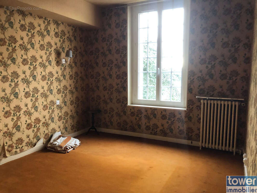 Maison à POINCY