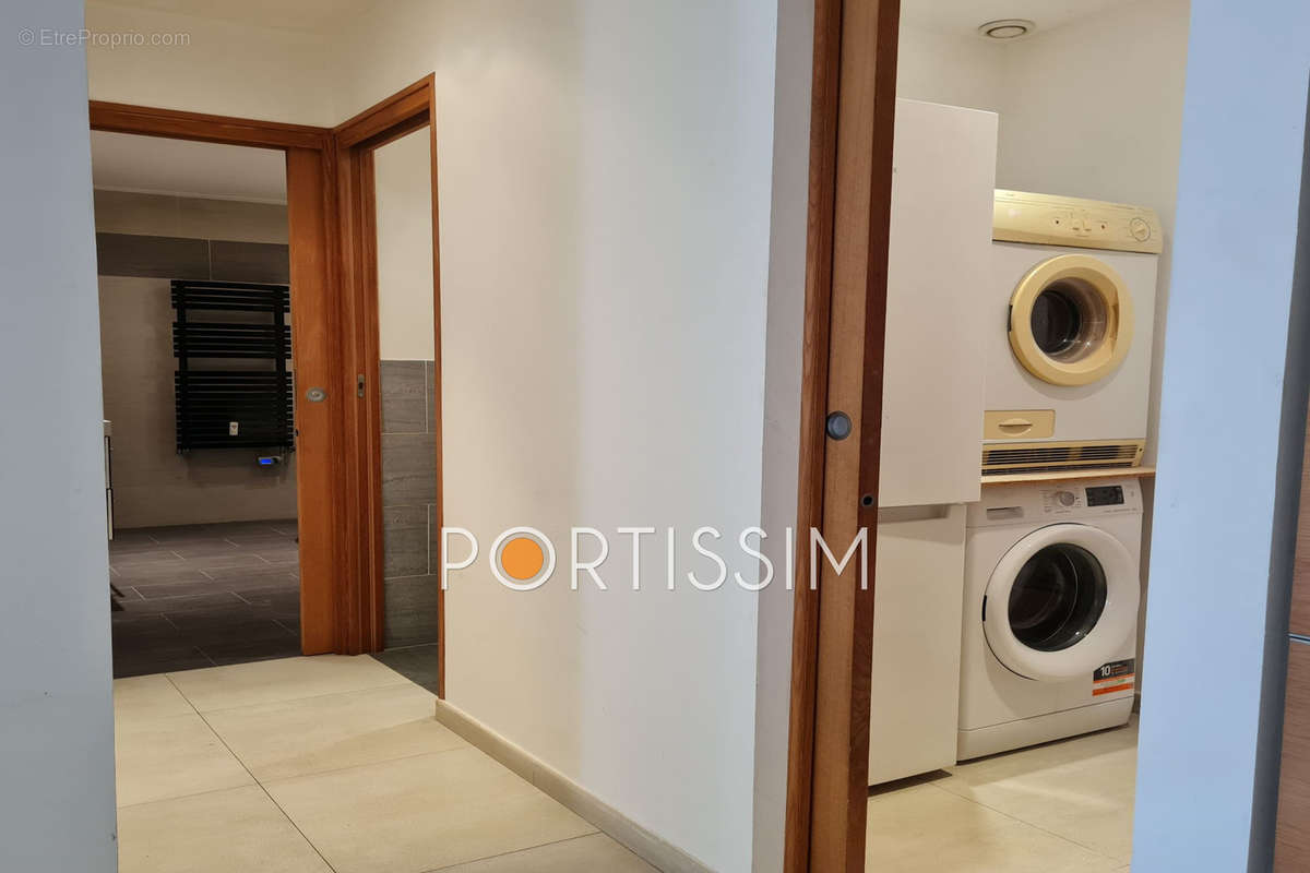 Appartement à SAINT-LAURENT-DU-VAR