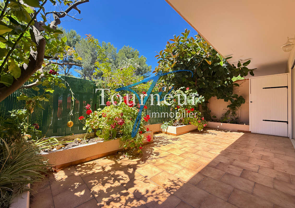 Appartement à SIX-FOURS-LES-PLAGES