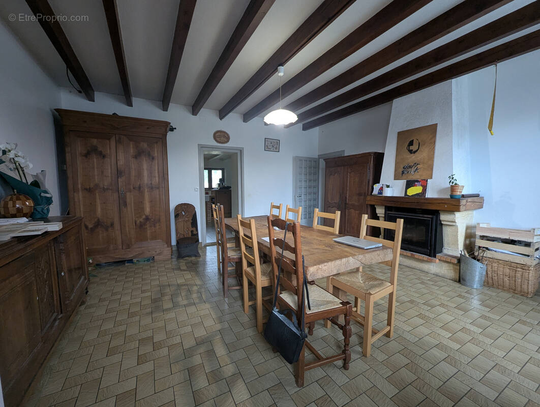 Maison à LES HERBIERS