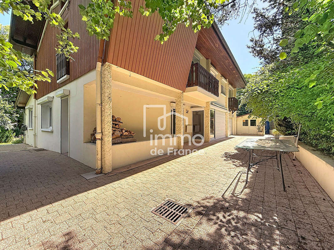 Maison VALSERHONE 7 pièce(s) 219 m2 - photo 16