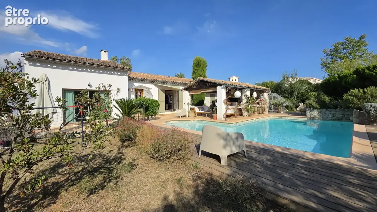 Villa rénovée design avec piscine - photo 3