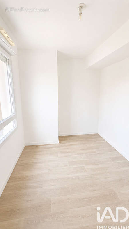 Photo 8 - Appartement à SAINTE-GENEVIEVE-DES-BOIS