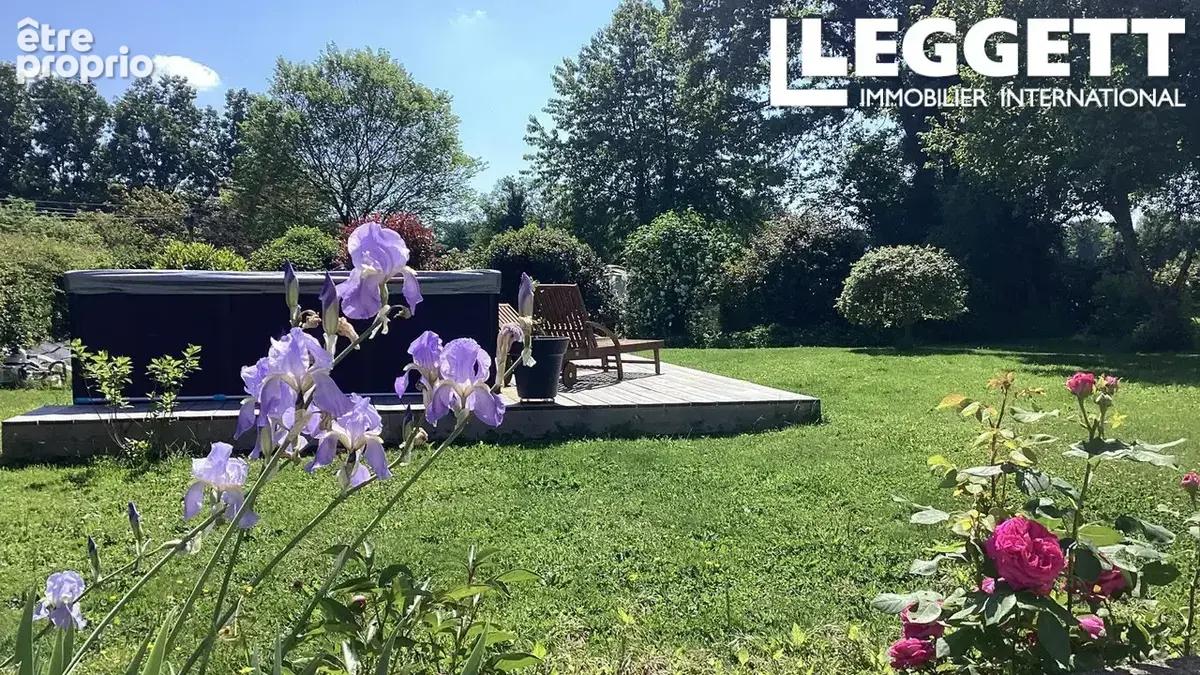 Charmante maison 2 chambres avec piscine chauffée, chalet de jardin et vue campagne – commerces à pied - photo 2