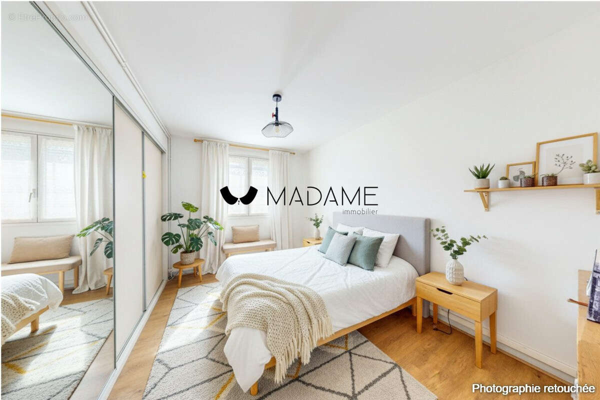 Appartement à SAINT-MARTIN-D'HERES