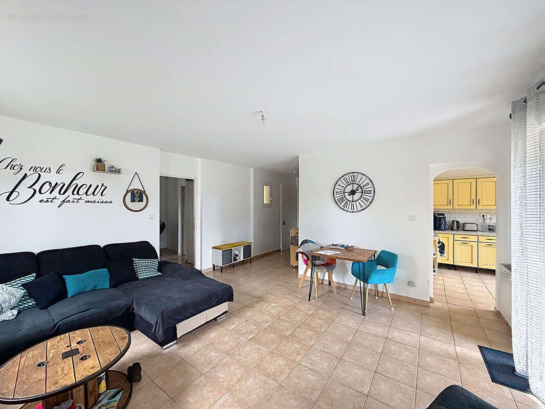 Appartement Villeneuve Les Avignon 3 pièce(s) 75.21 m2 TERRASSE + GARAGE - photo 5