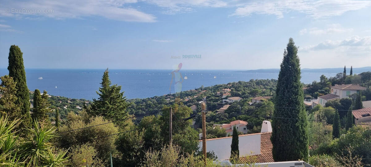 Maison à LES ISSAMBRES