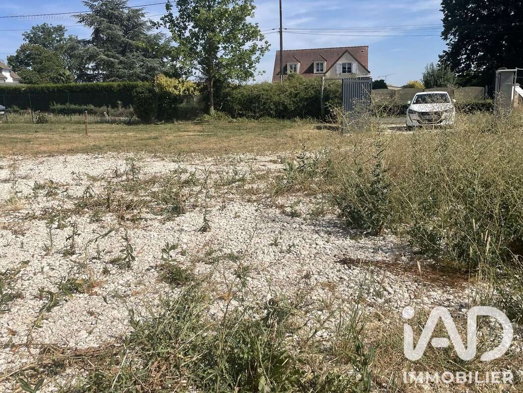 Maison 164 m² à Boissy-Le-Chatel  - photo 2
