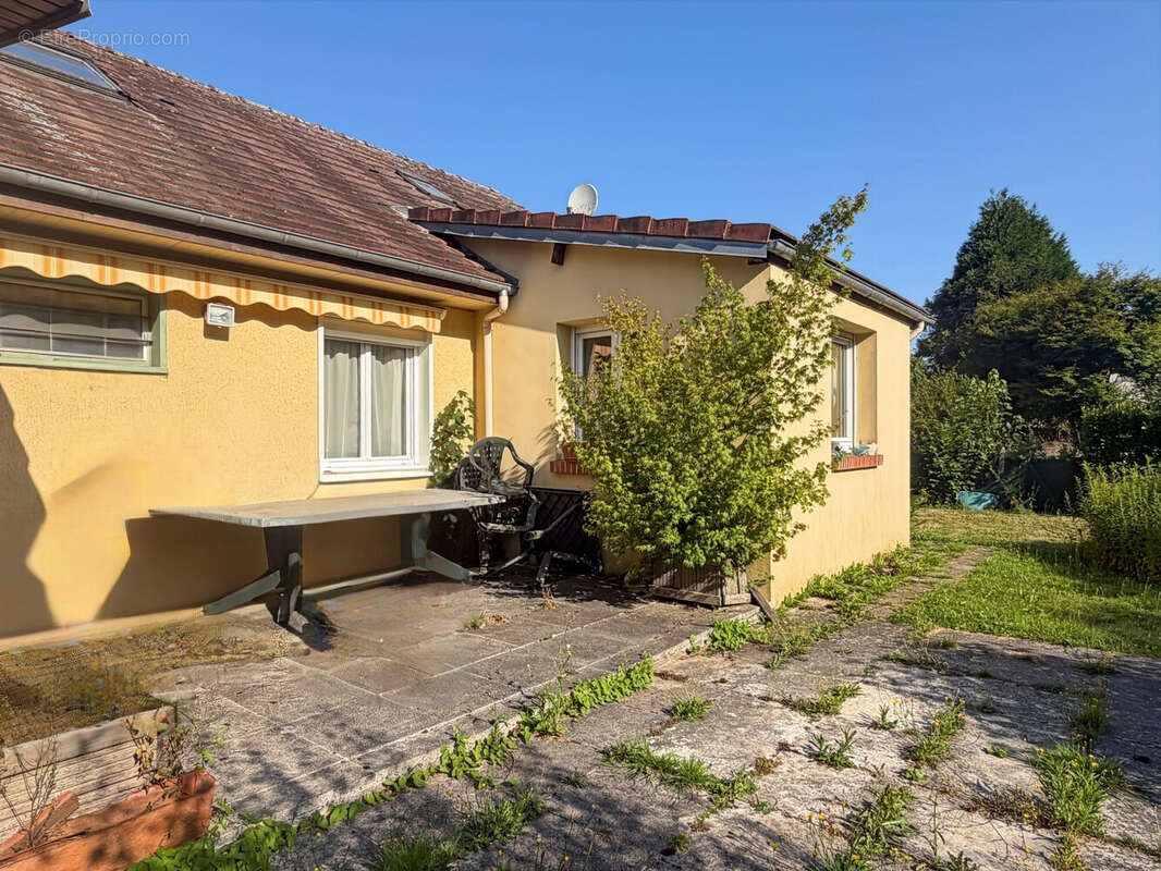 Maison 132 m² à Bertreville-Saint-Ouen  - photo 4