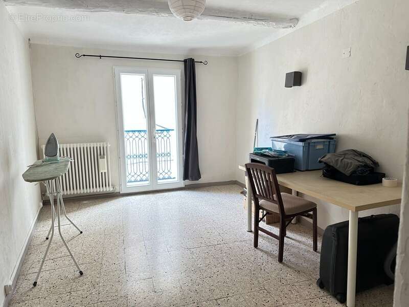 Maison de village, 5 pièces avec cour et garage VINON SUR VERDON (83) - photo 11