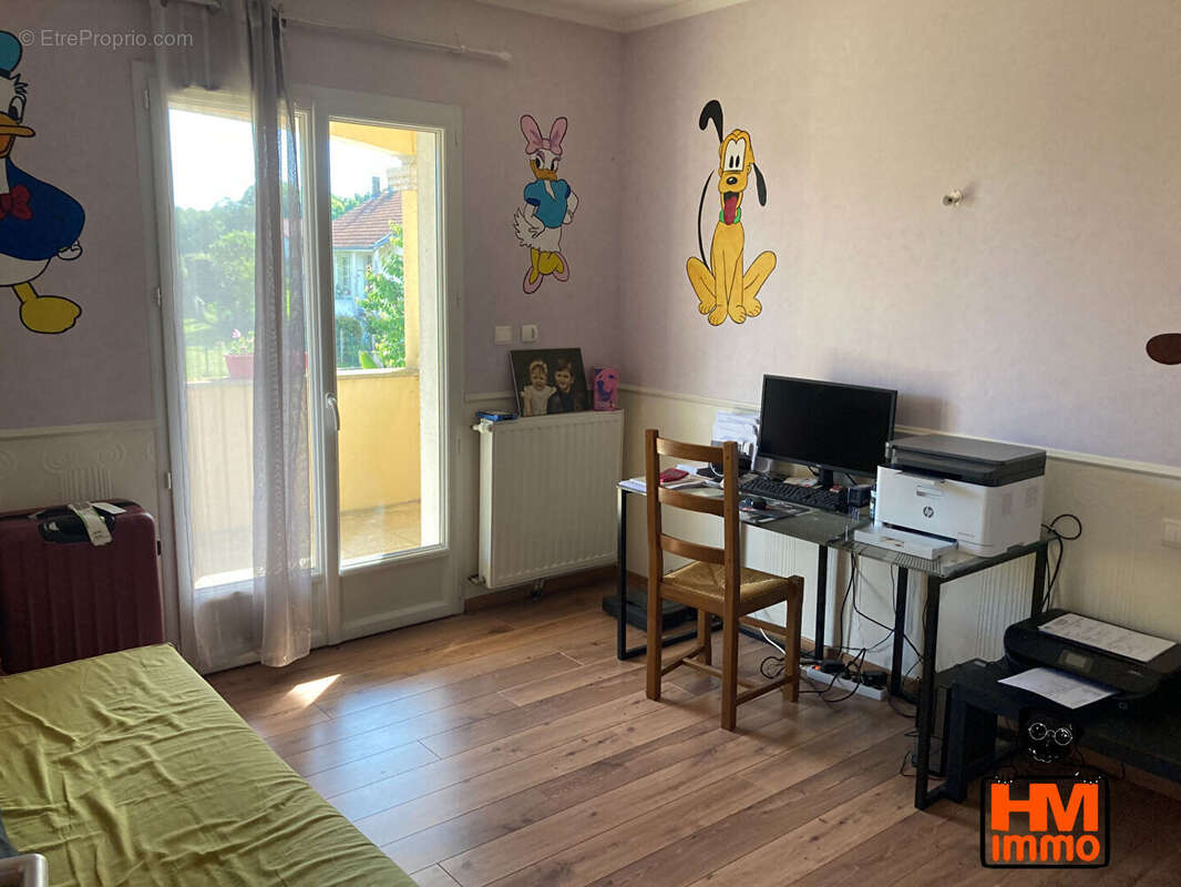 Maison à SAINT-JUST-LE-MARTEL