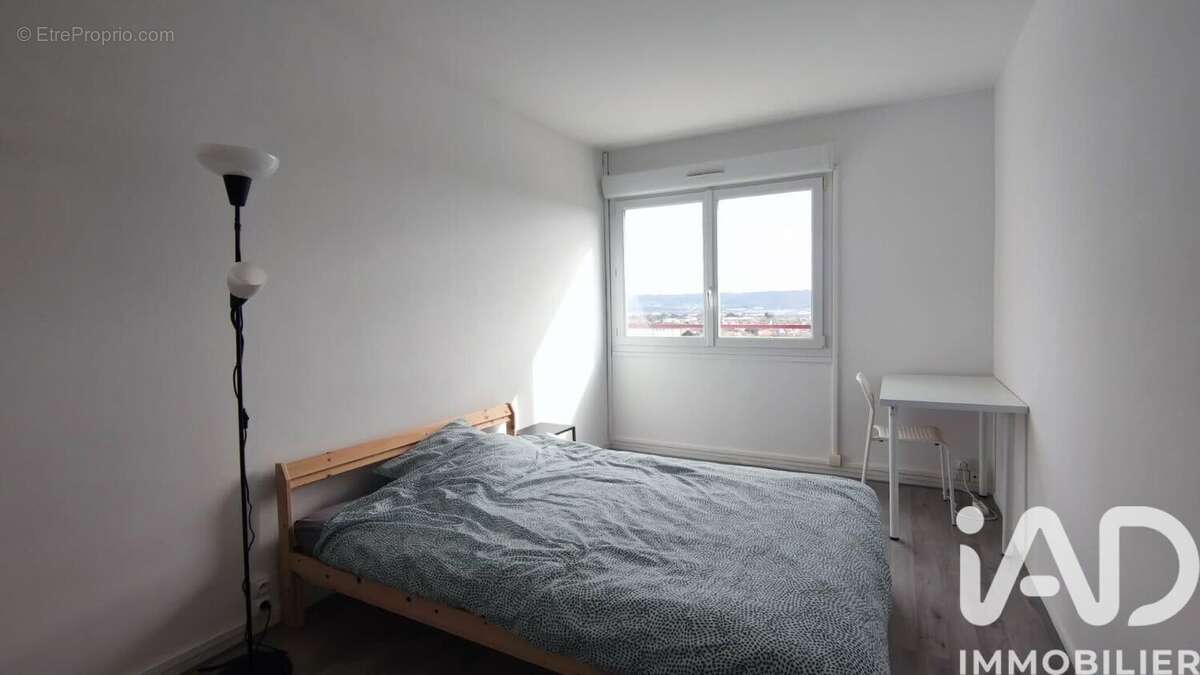 Photo 4 - Appartement à SAINT-ETIENNE-DU-ROUVRAY