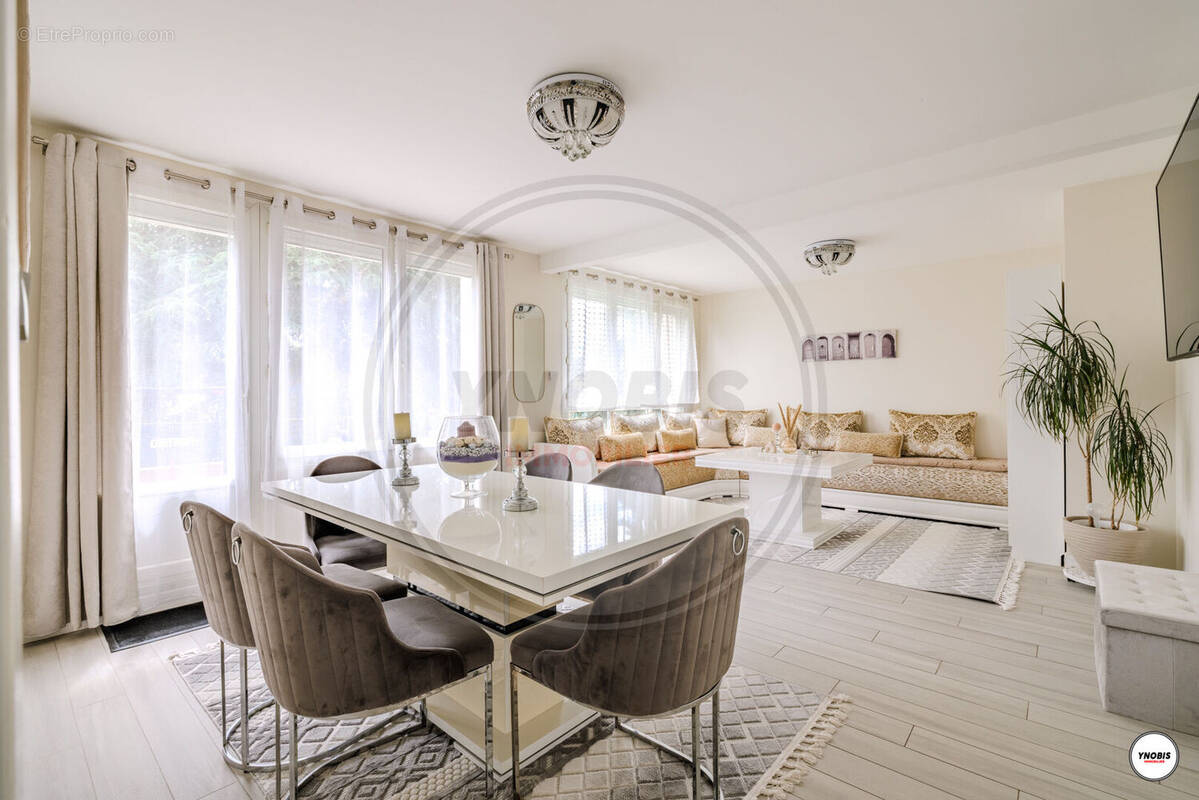 Appartement à LES MUREAUX