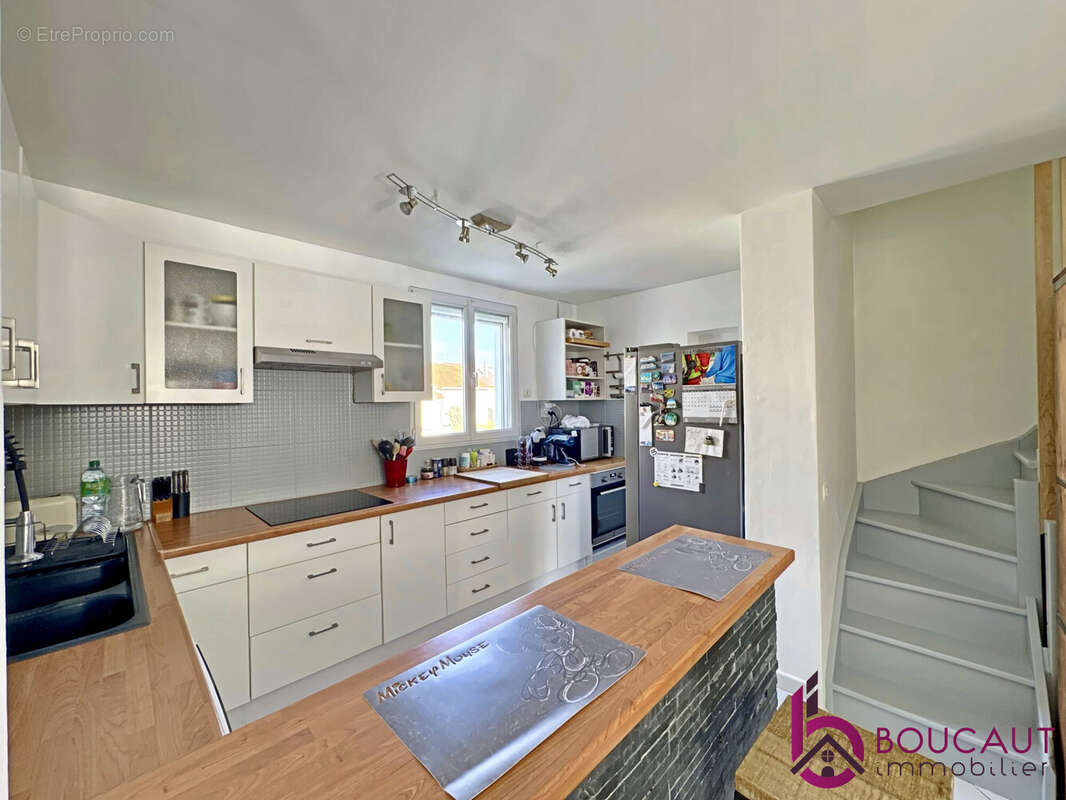 Maison à LE PLESSIS-ROBINSON