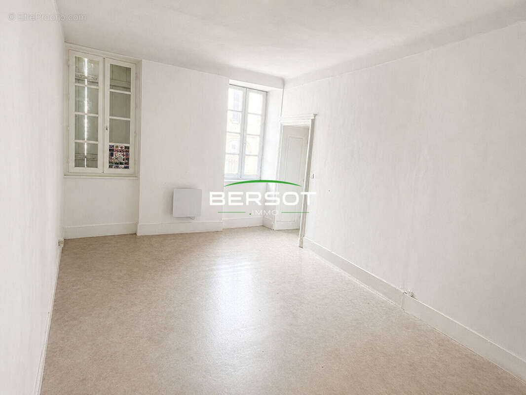 Appartement T3 de 85 m² en rez-de-chaussée - photo 3