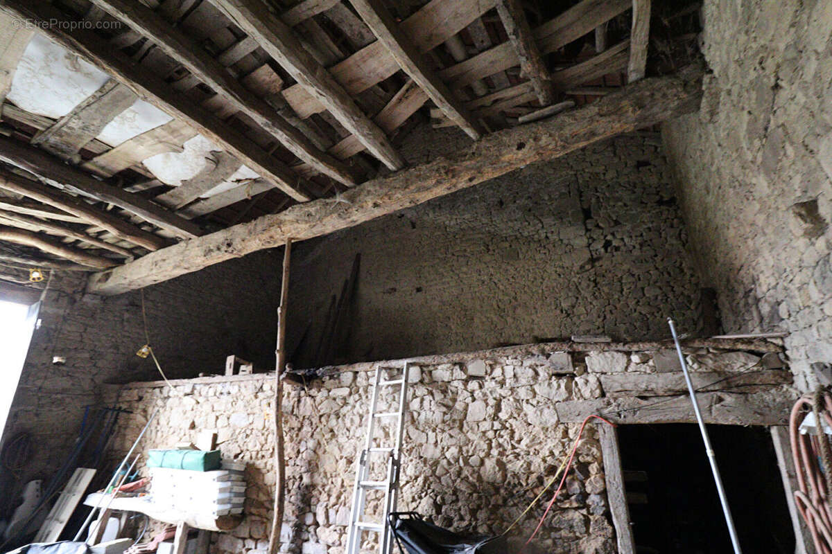 Maison à SAINT-SORNIN-LEULAC