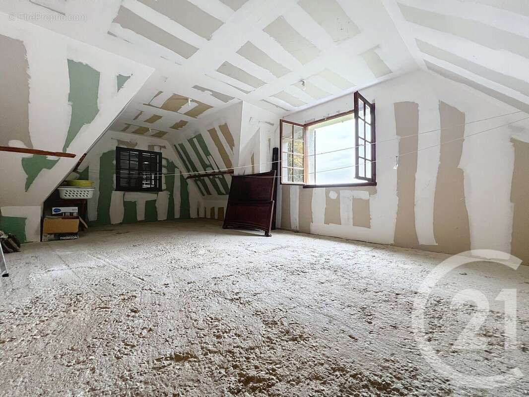 Maison à MONTFORT-SUR-RISLE