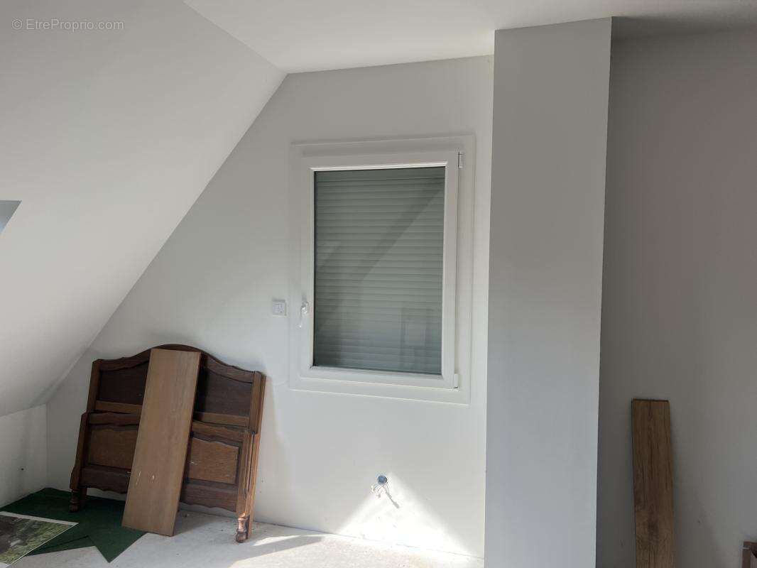 Belle néo-bretonne, située sur un terrain de 2500 m2 - photo 15