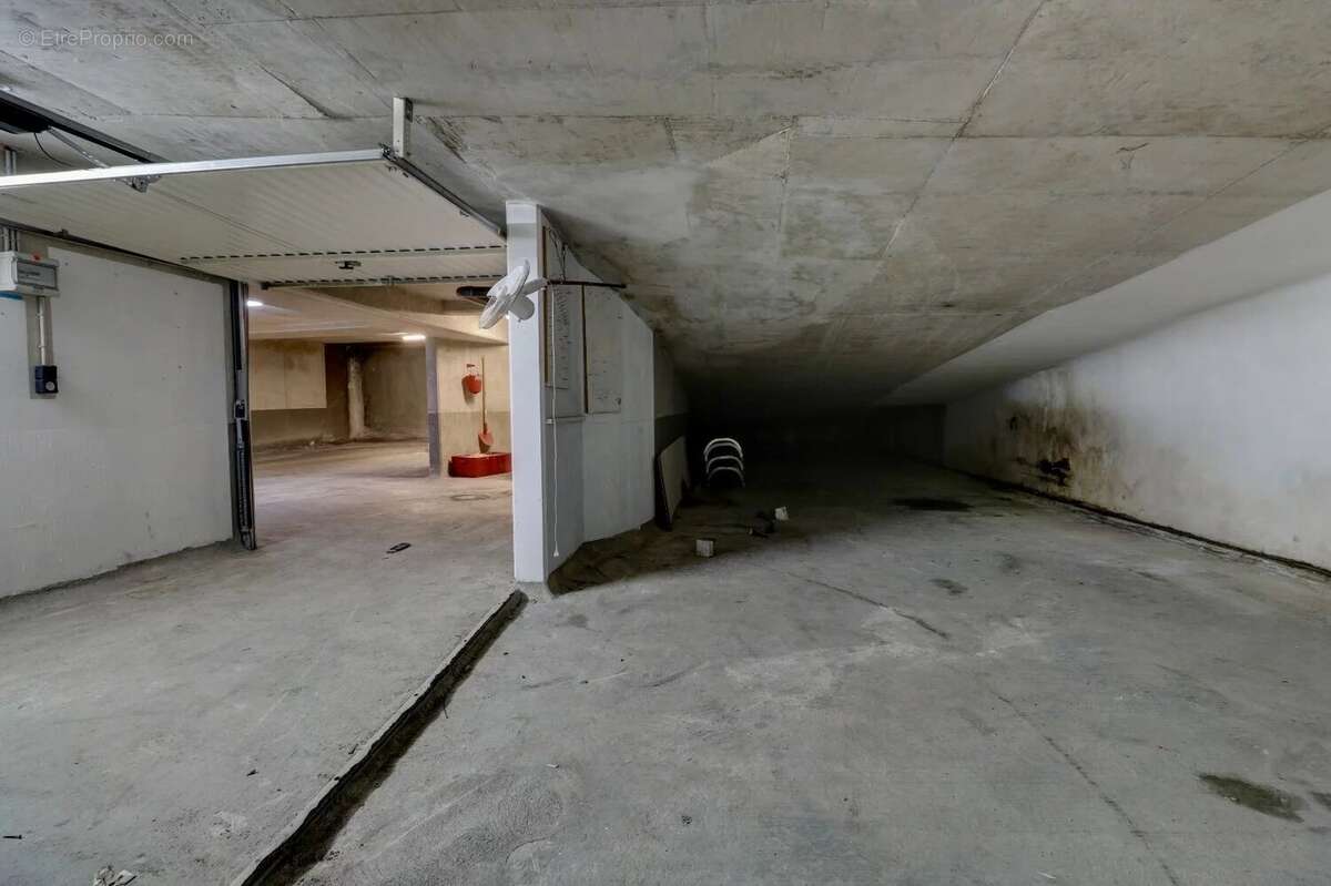 Garage fermé à vendre – Résidence Plaisance, Saint-Laurent-du-Var - photo 6