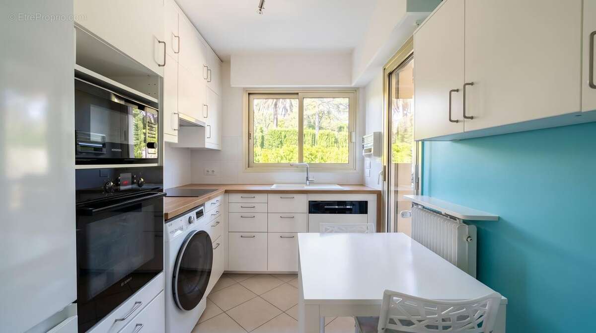 Appartement à LE CANNET