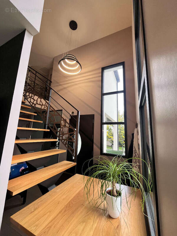 Orgeres Nouveau superbe Maison contemporaine de 156 m2 - photo 3