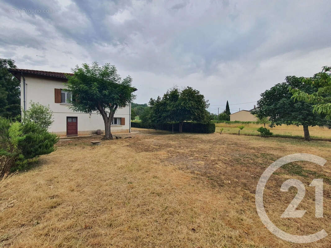 Maison 121 m² à Milhars  - photo 12