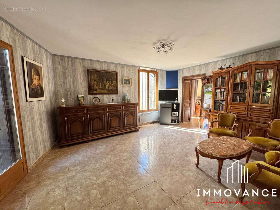 Appartement à SAINT-BAUZILLE-DE-MONTMEL