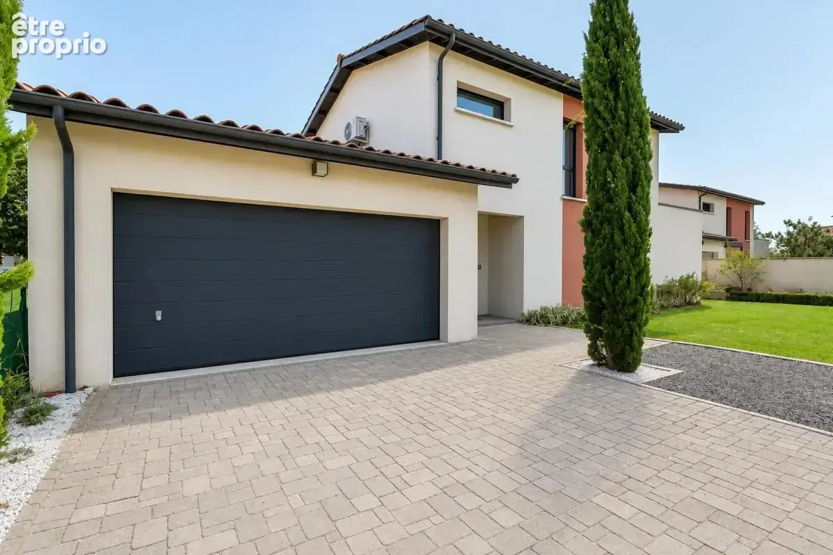 Maison de 6 pièces de 160 m² à Mions - photo 3
