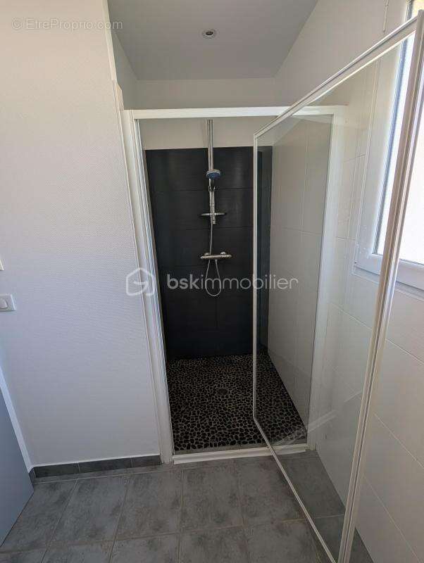 Maison contemporaine de 115 m² – 4 ch dont une suite parentale – Terrain 546 m² au calme - photo 7