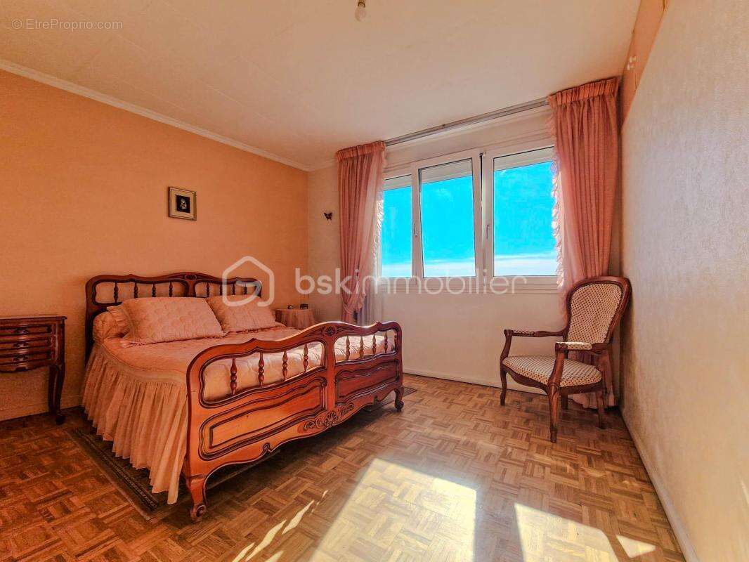 Appartement à CHAMPIGNY-SUR-MARNE