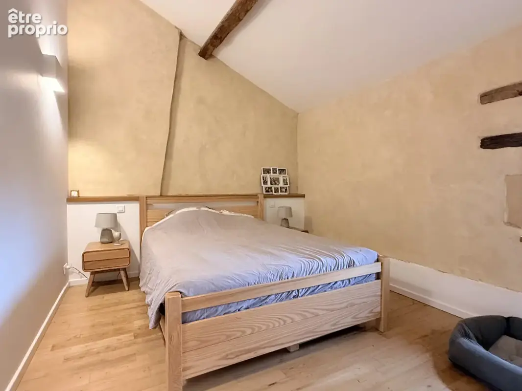 Exceptionnelle maison en pierre rénovée avec quatre chambres et piscine chauffée - photo 15