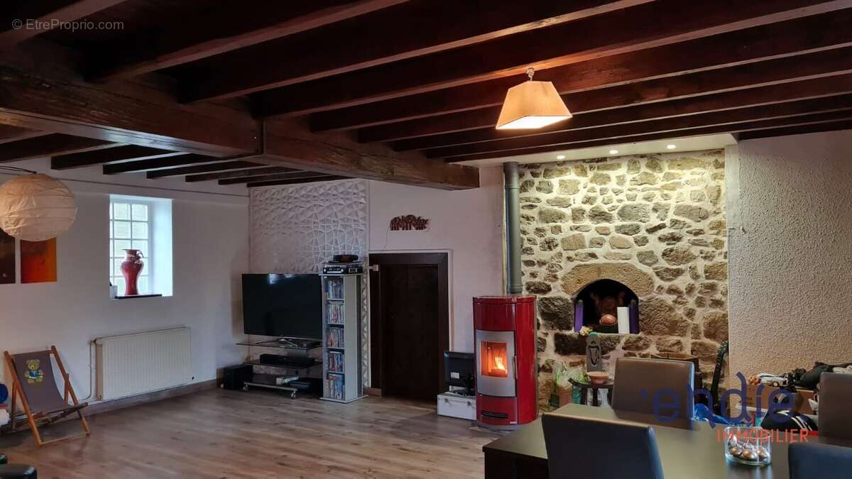 Maison à LA PETITE-MARCHE