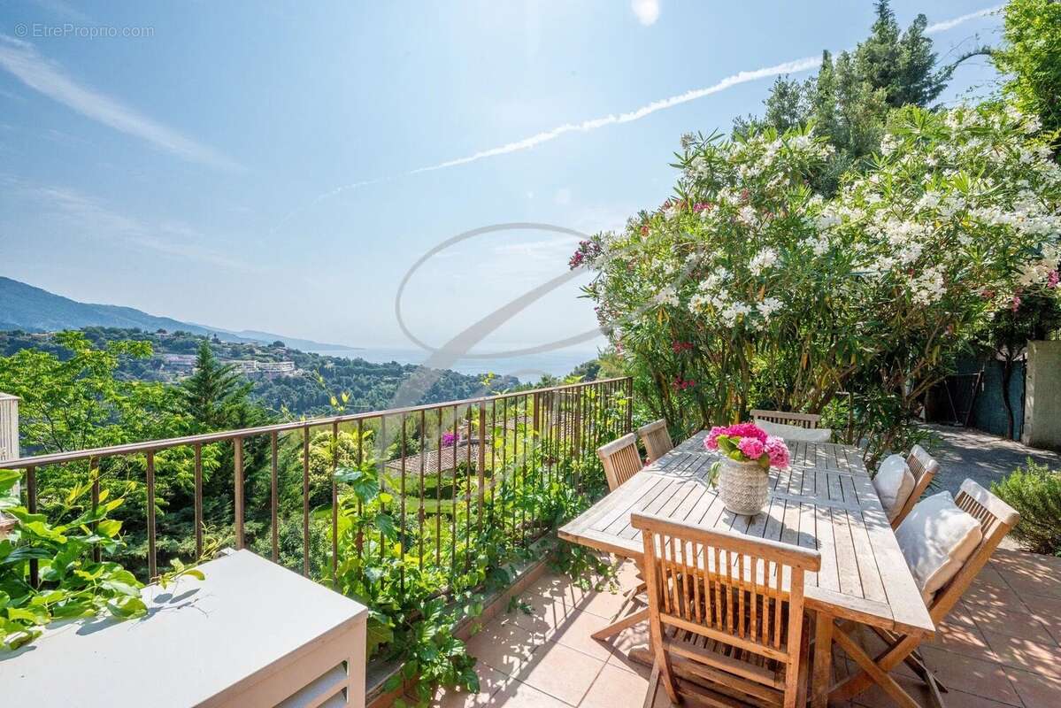 Maison à ROQUEBRUNE-CAP-MARTIN