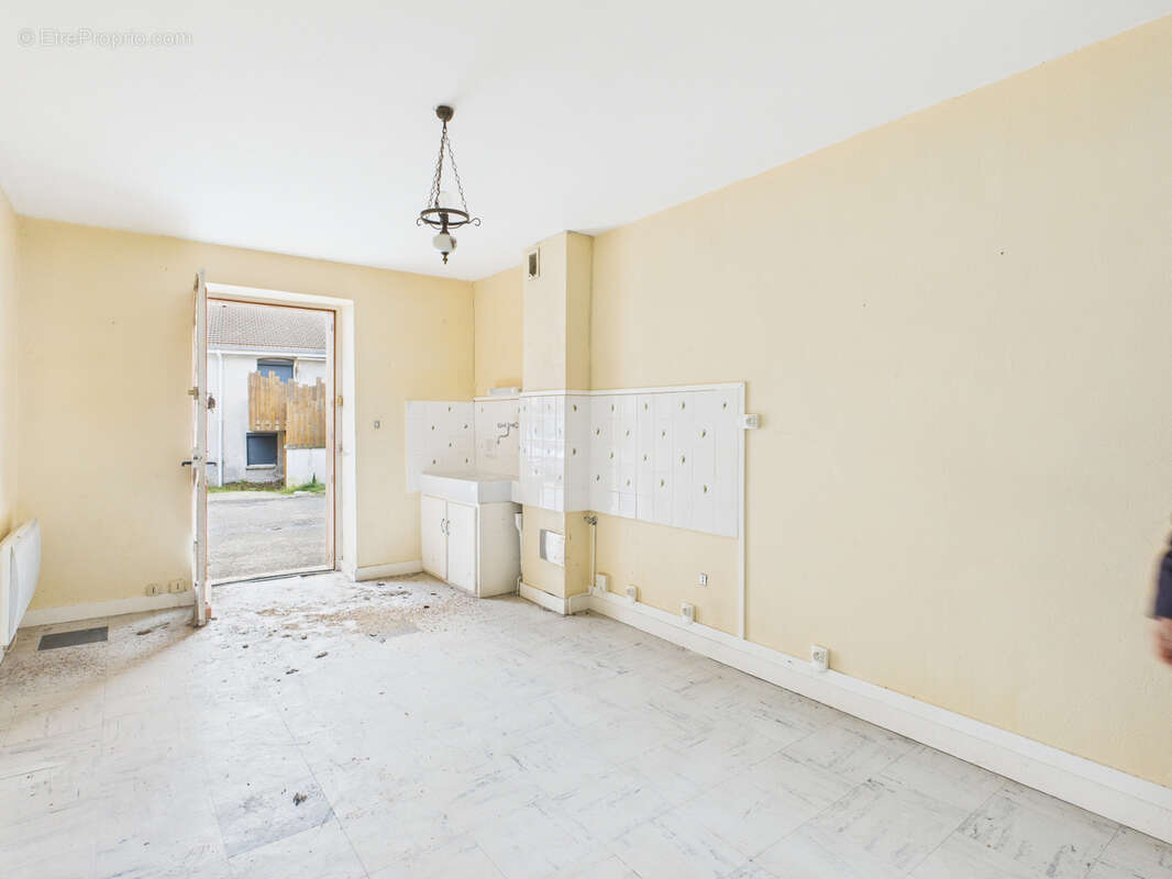 Appartement à JONZIEUX