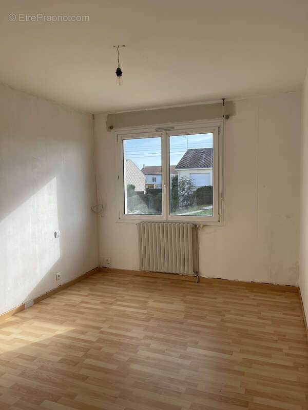 Maison à LES HERBIERS