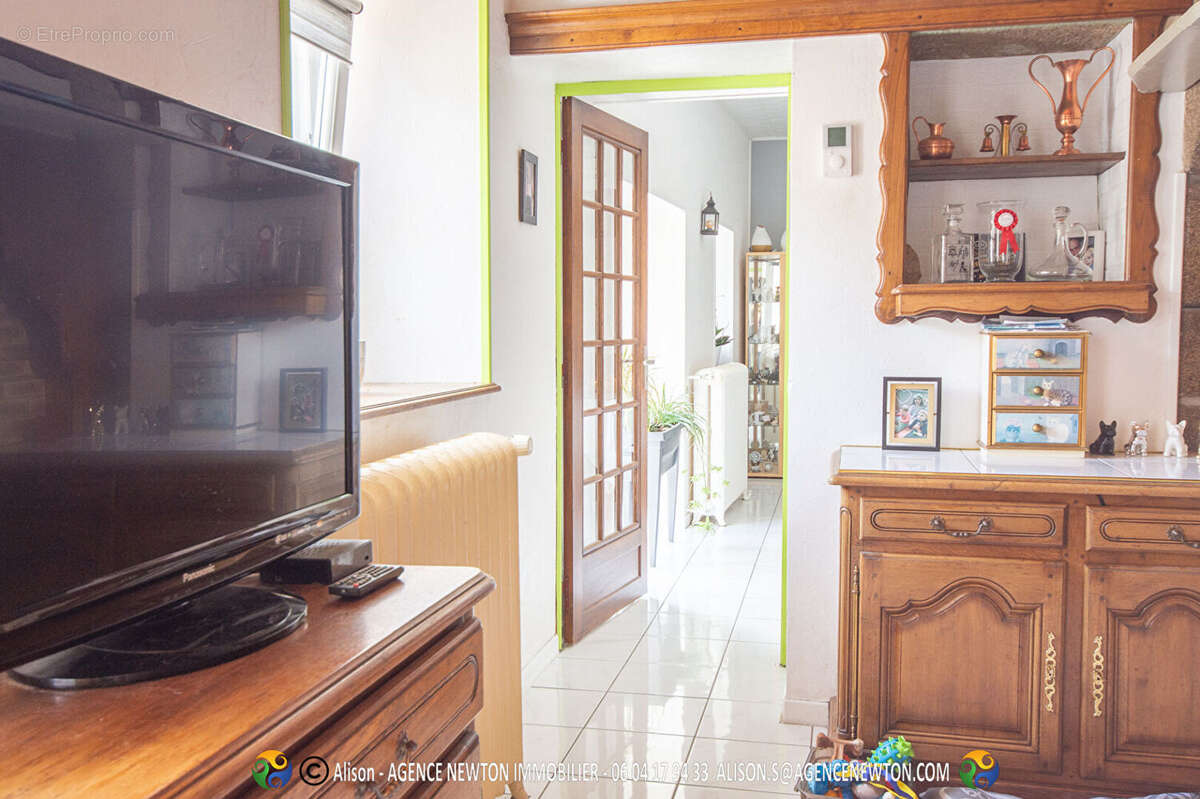 Maison à BAZOUGES-LA-PEROUSE