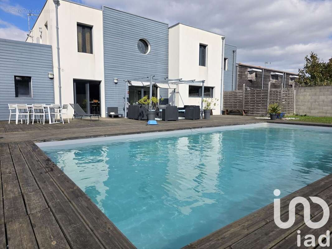 Photo 2 - Maison à SAINTE-SOULLE