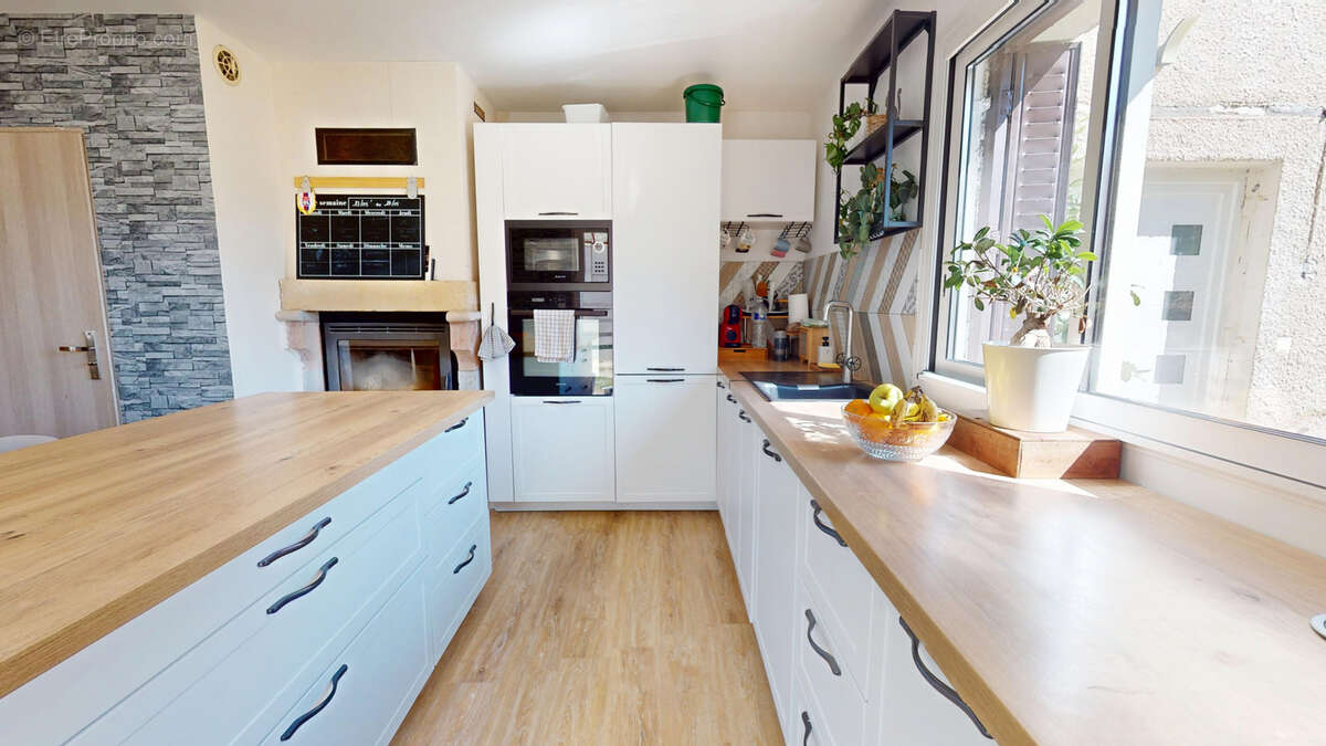 Maison à PONTAILLER-SUR-SAONE