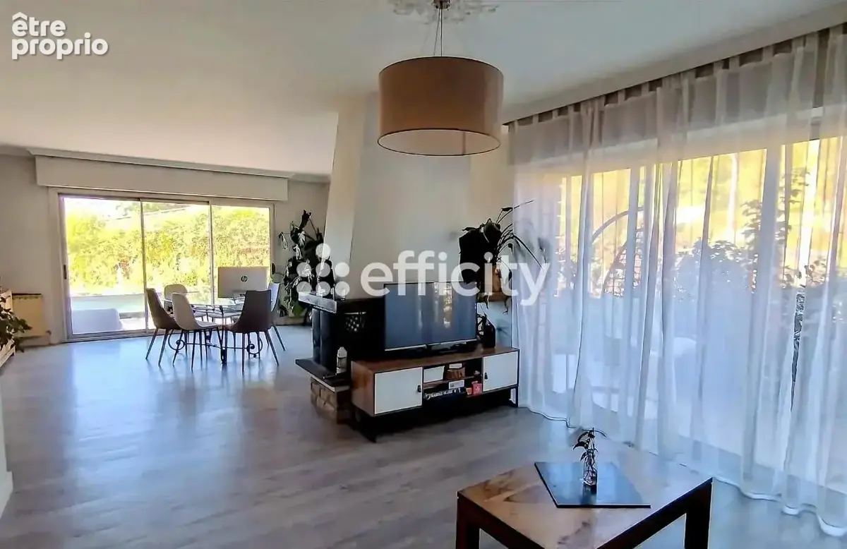 Maison 6 pièces 150 m² à vendre à Chatelguyon (63140) - photo 2