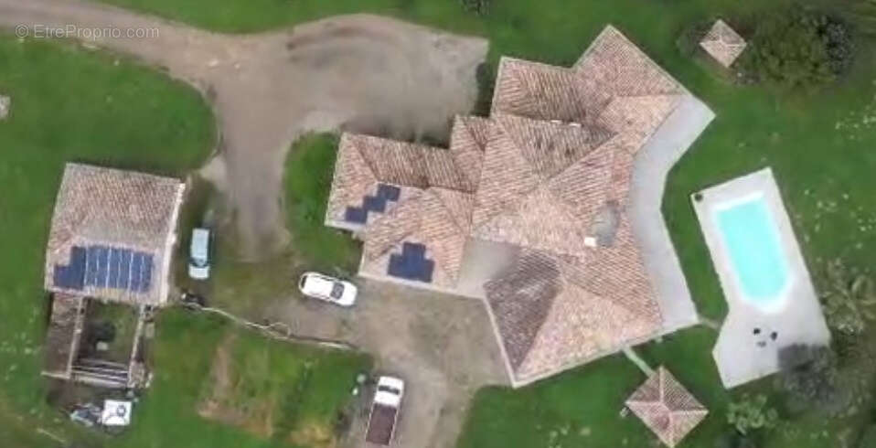 Maison à LE MAS-D'AGENAIS