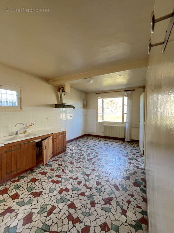 Maison à VILLENEUVE-DE-MARSAN