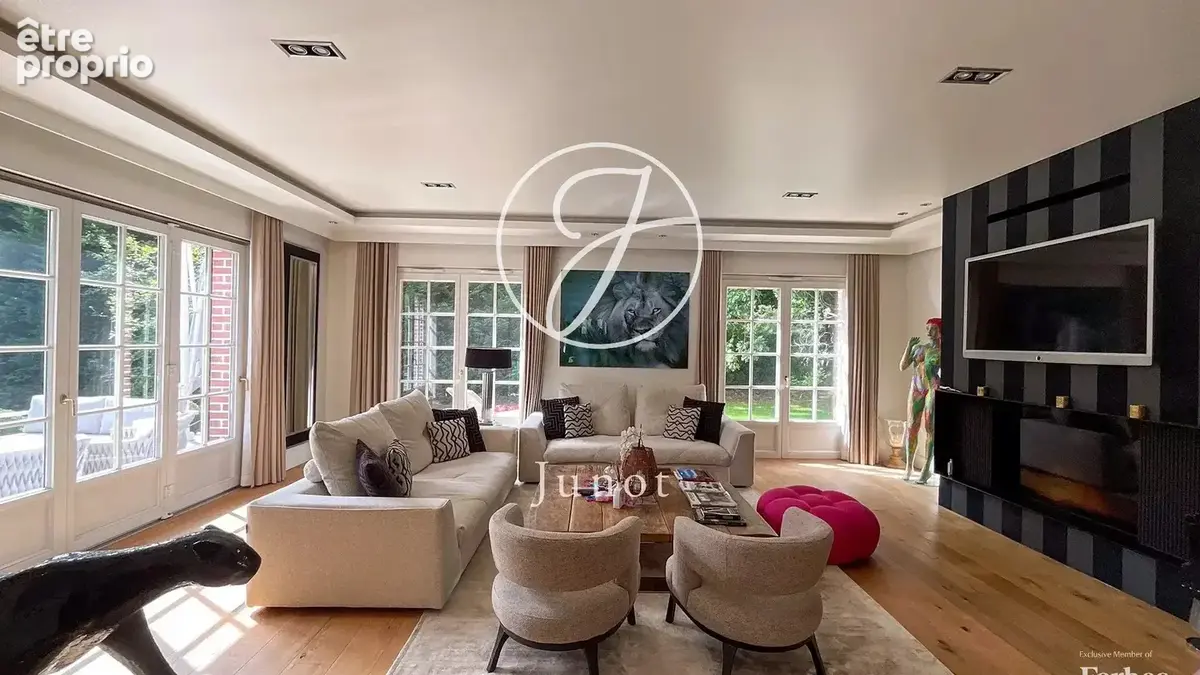 Mouvaux – Maison d’exception – 7 pièces - 262.48m² habitables – 7 pièces – 5 chambres – Piscine – Parc paysagé – Garage et parki - photo 2